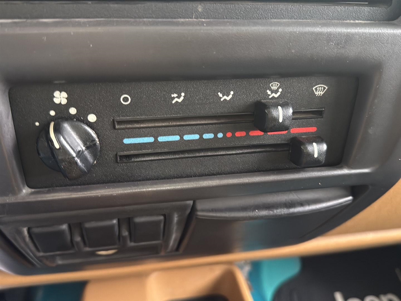 Jeep Wrangler 2dr SE 1997