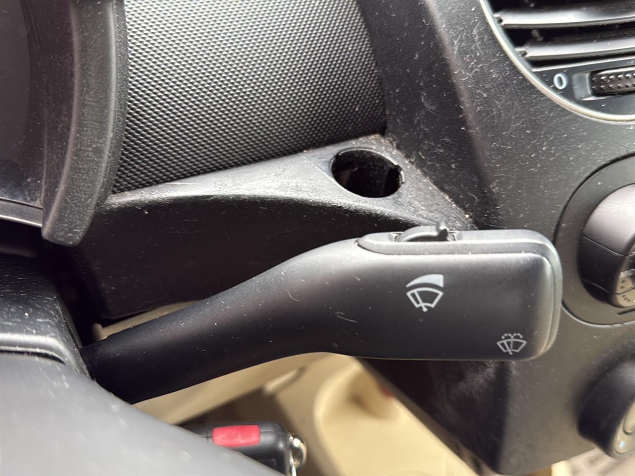 Volkswagen New Beetle Convertible 2dr Auto SE PZEV 2008