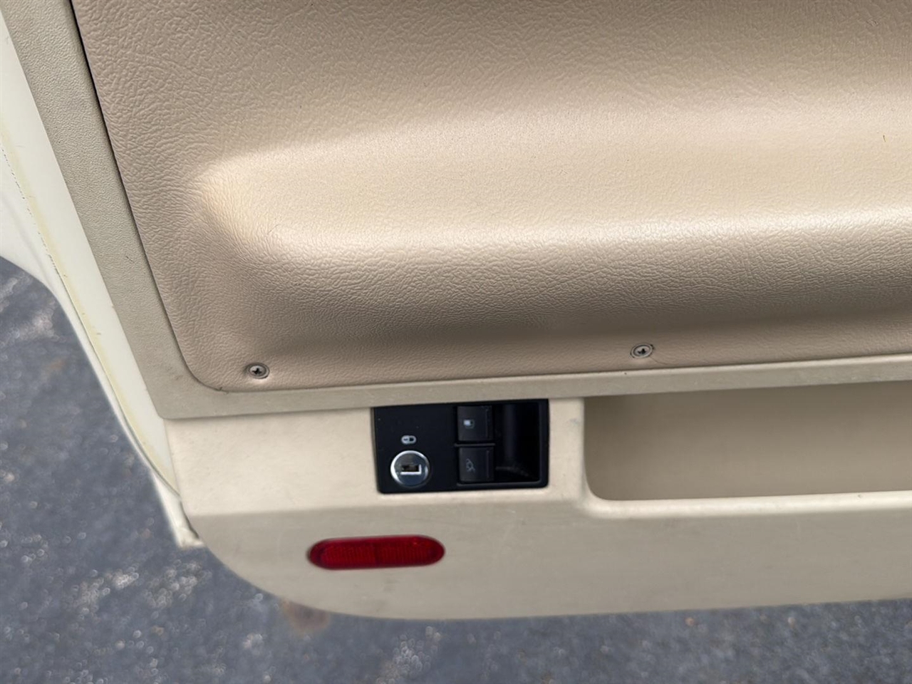 Volkswagen New Beetle Convertible 2dr Auto SE PZEV 2008