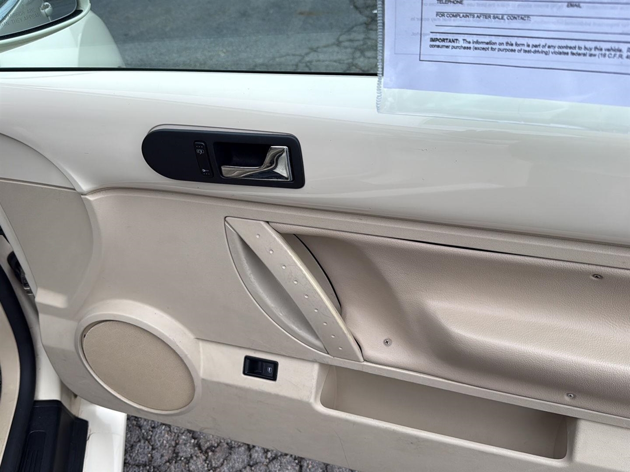 Volkswagen New Beetle Convertible 2dr Auto SE PZEV 2008