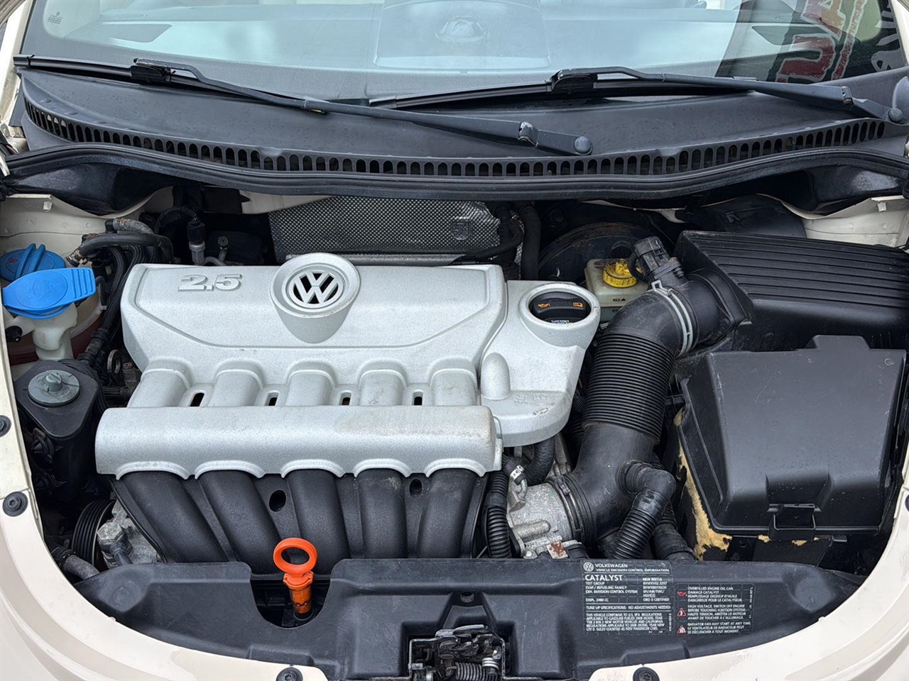 Volkswagen New Beetle Convertible 2dr Auto SE PZEV 2008