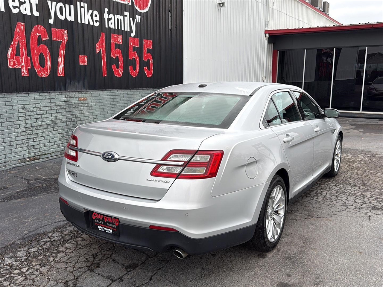 Ford Taurus 4dr Sdn Limited FWD 2013