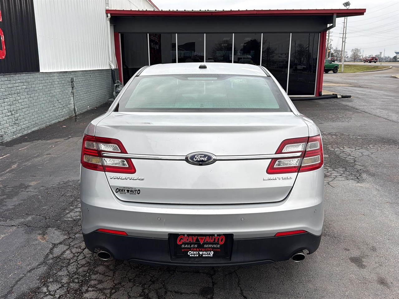 Ford Taurus 4dr Sdn Limited FWD 2013