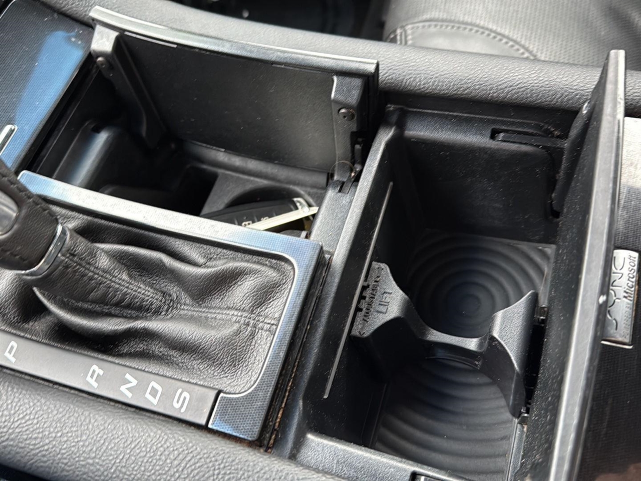 Ford Taurus 4dr Sdn Limited FWD 2013