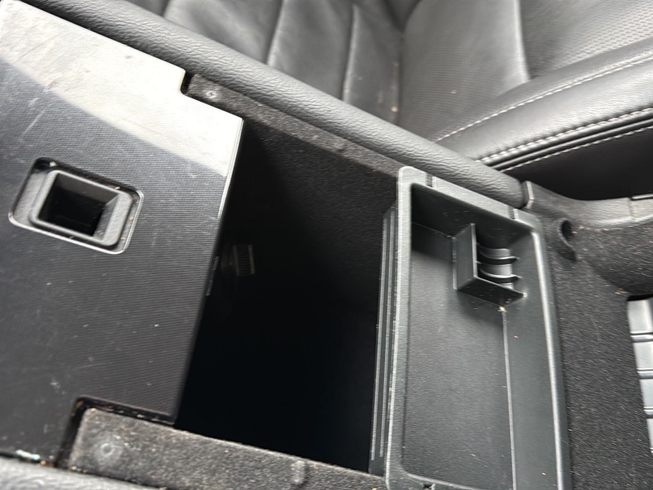 Ford Taurus 4dr Sdn Limited FWD 2013