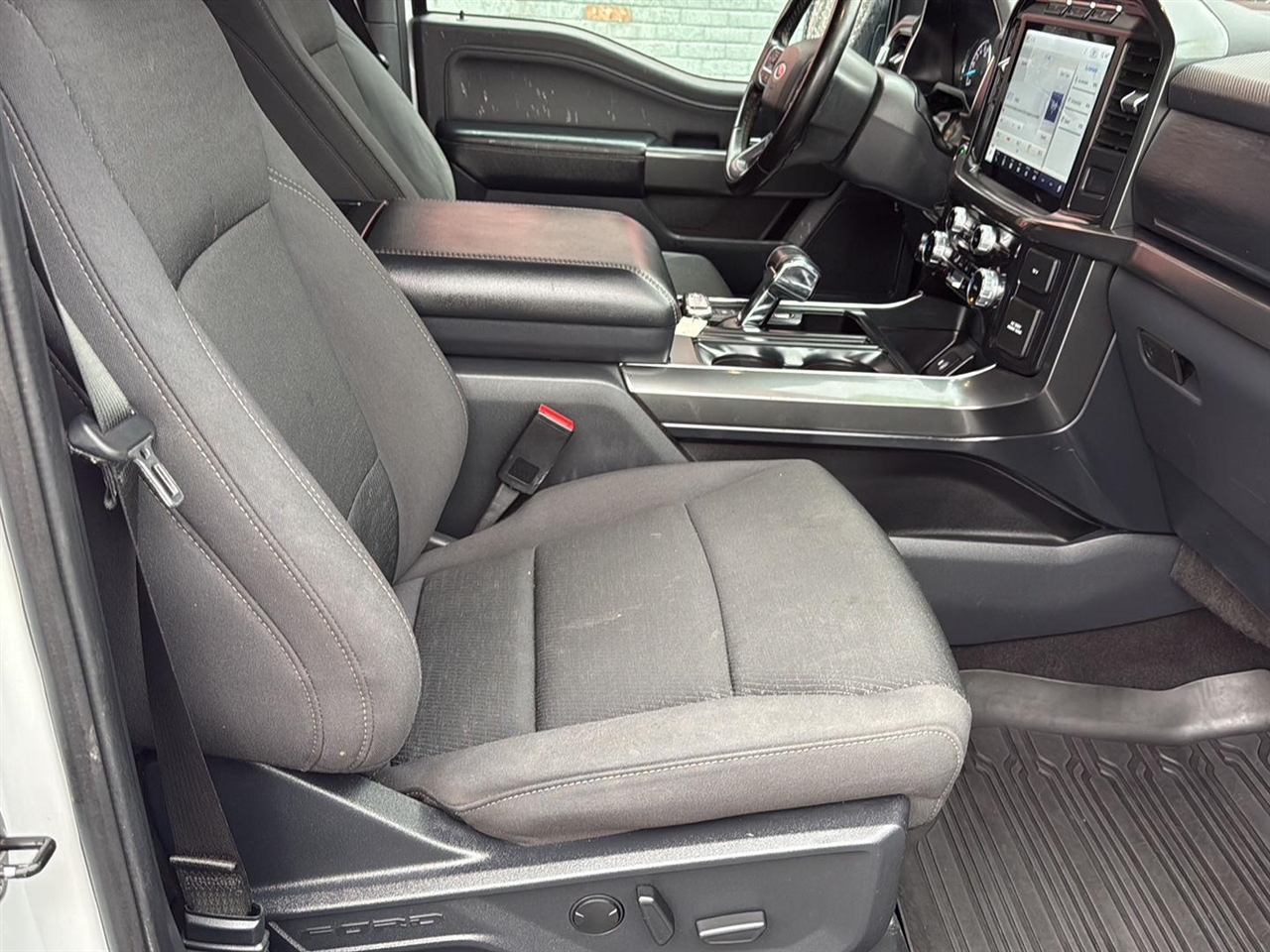 Ford F-150 Lariat 4WD SuperCrew 5.5' Box 2023