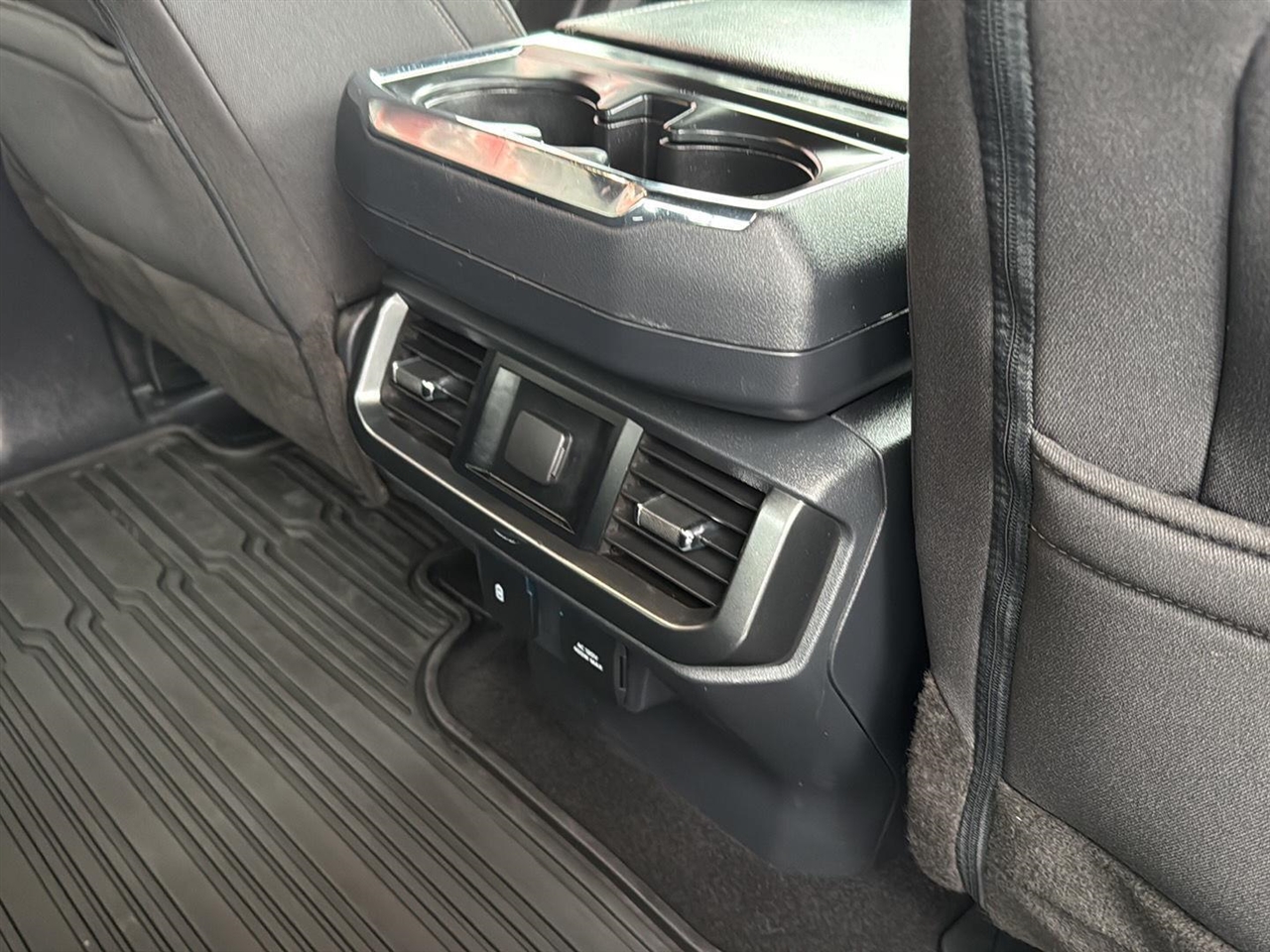 Ford F-150 Lariat 4WD SuperCrew 5.5' Box 2023