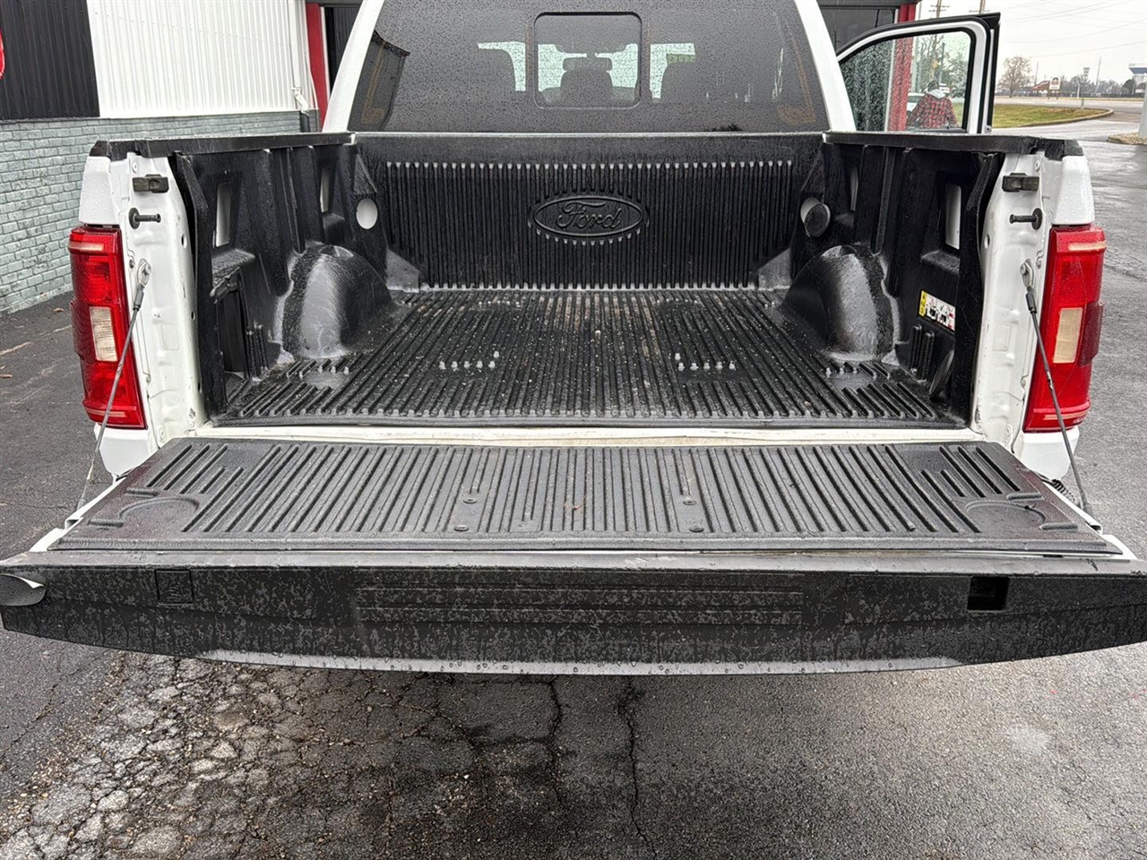 Ford F-150 Lariat 4WD SuperCrew 5.5' Box 2023