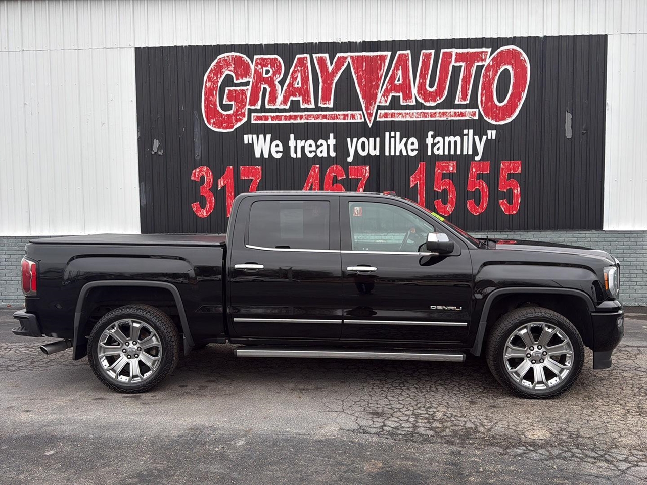 2018 GMC Sierra 1500 4WD Crew Cab 143.5" Denali