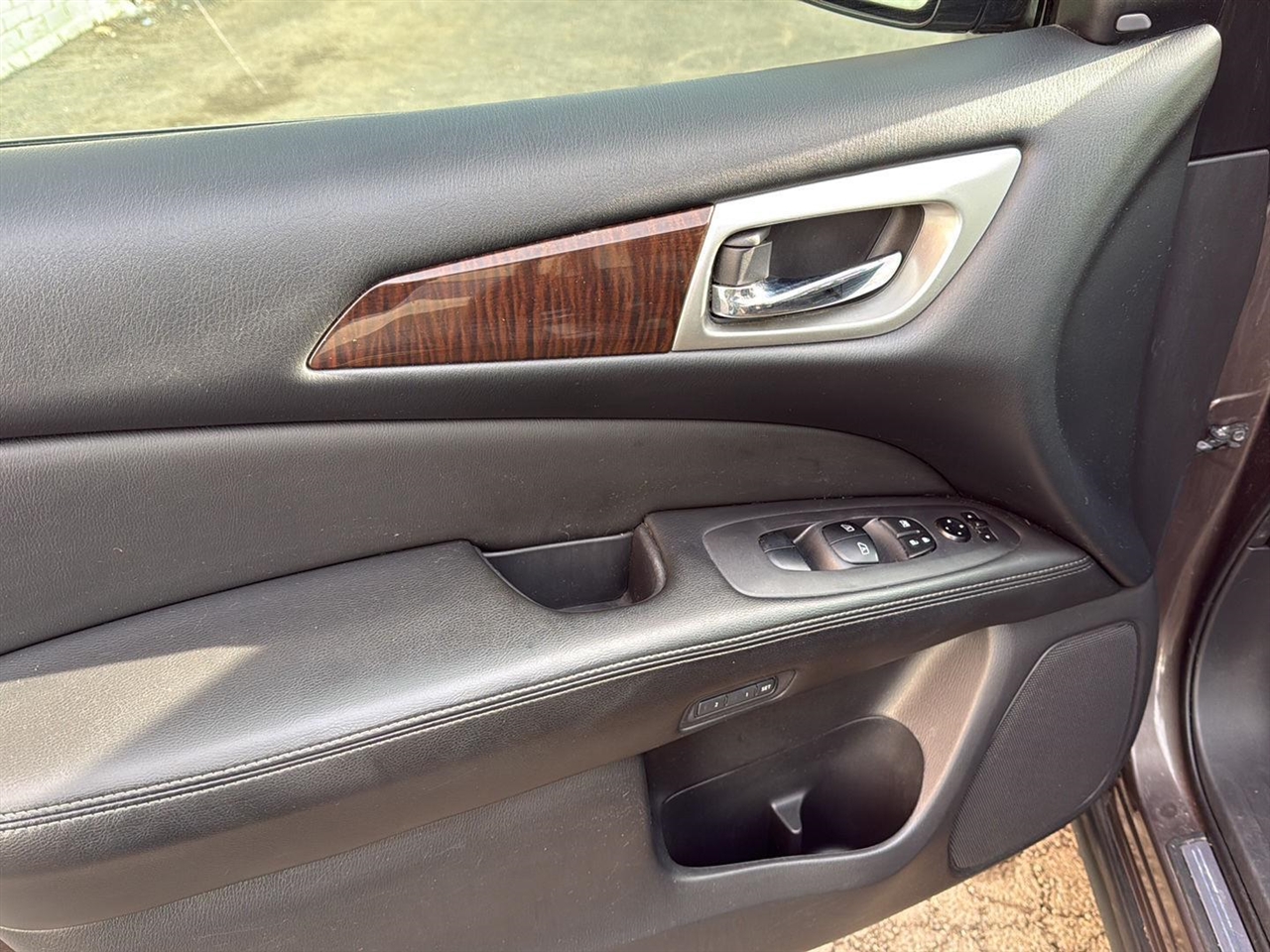 Nissan Pathfinder 4WD 4dr Platinum 2015