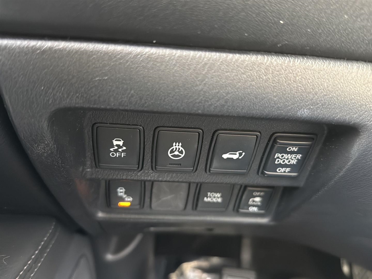 Nissan Pathfinder 4WD 4dr Platinum 2015