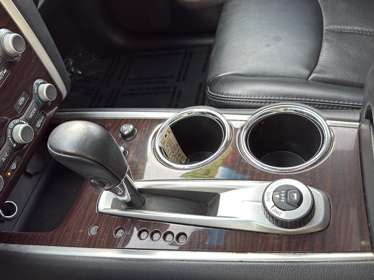 Nissan Pathfinder 4WD 4dr Platinum 2015