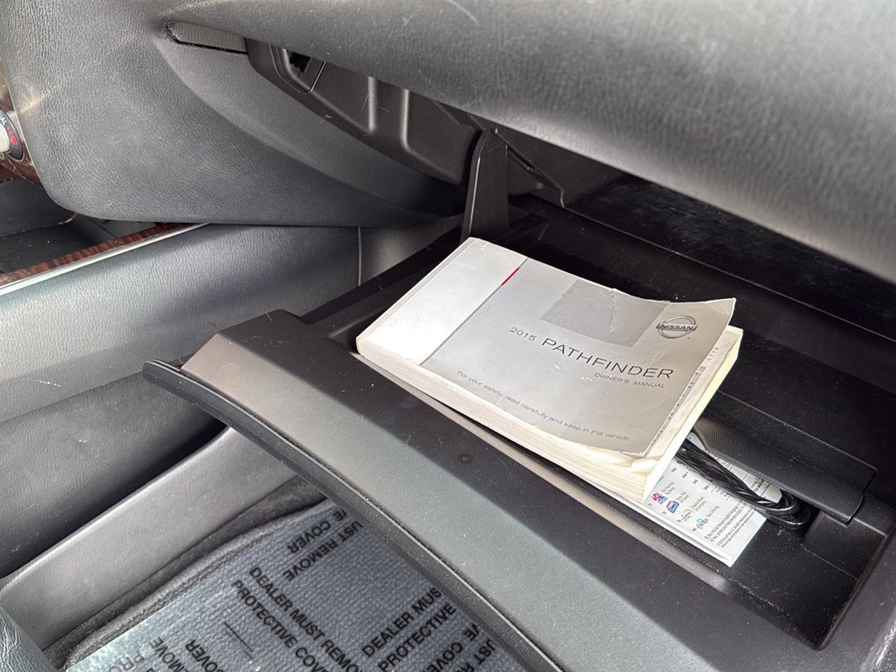 Nissan Pathfinder 4WD 4dr Platinum 2015