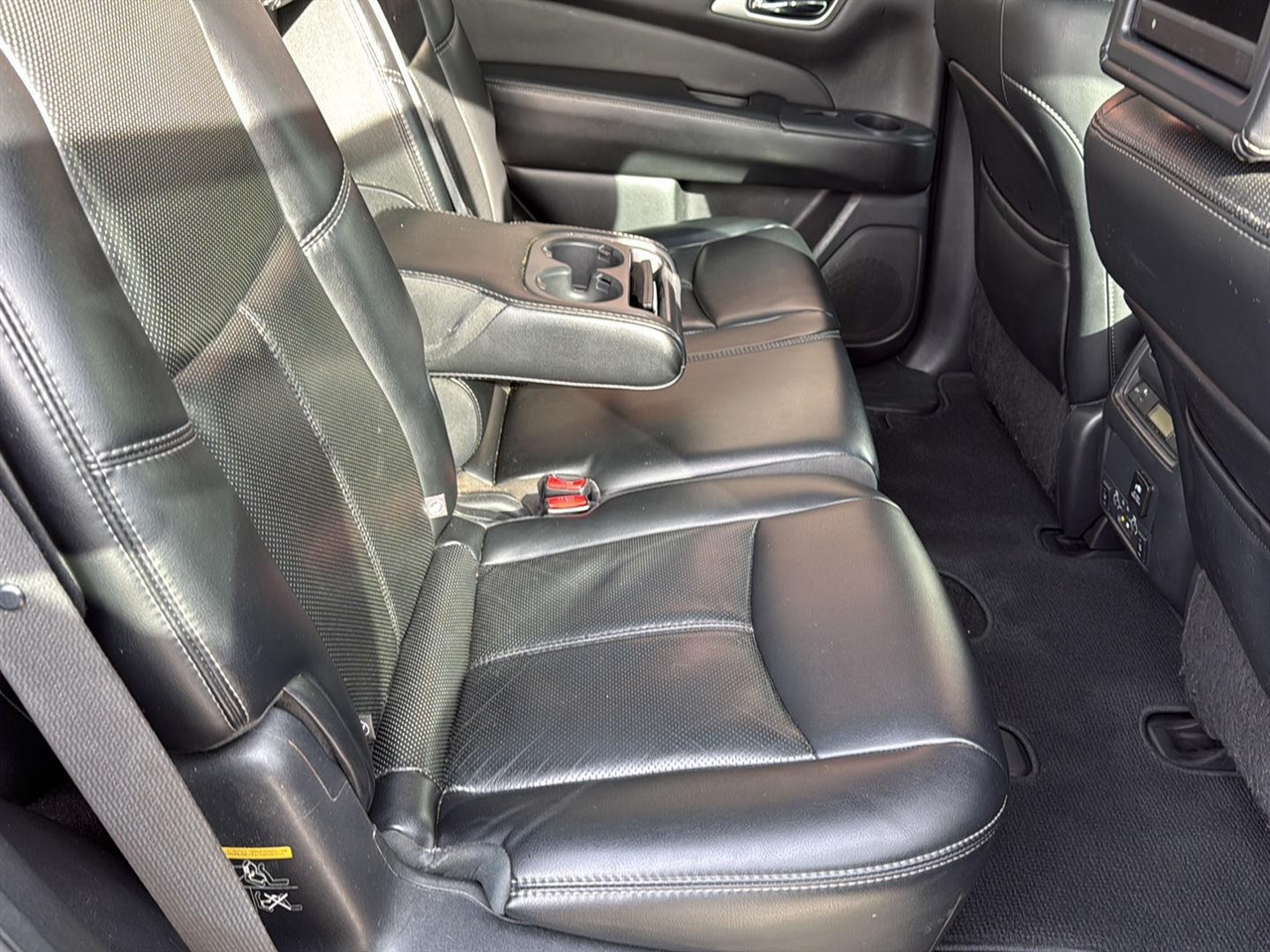 Nissan Pathfinder 4WD 4dr Platinum 2015