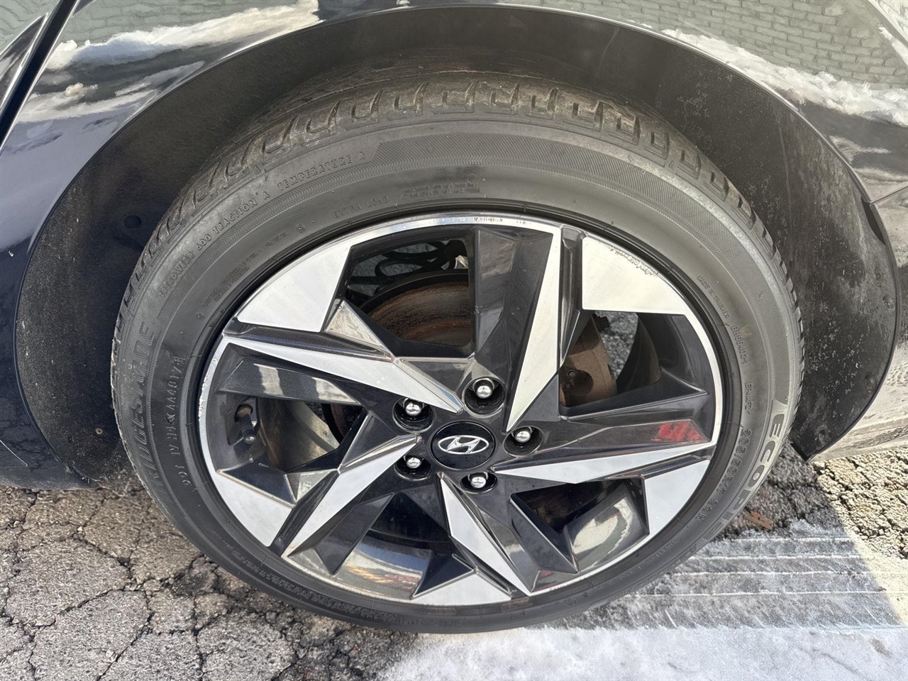 Hyundai Elantra Limited IVT *Ltd Avail* 2021