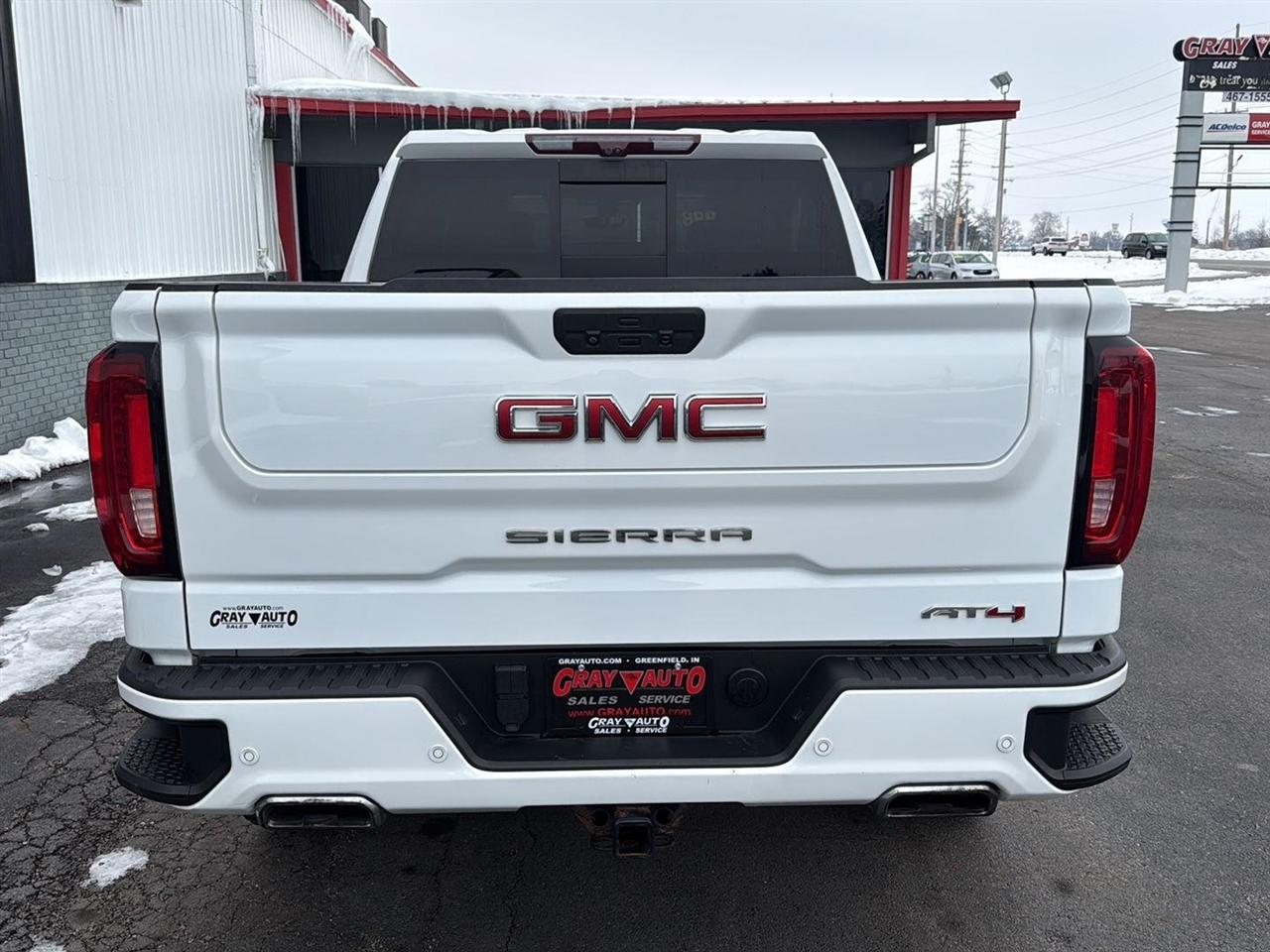 GMC Sierra 1500 4WD Crew Cab 147" AT4 2021