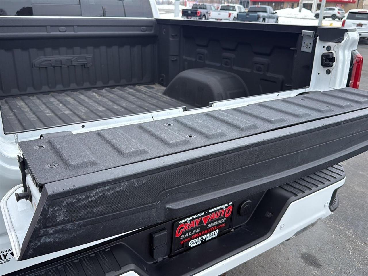 GMC Sierra 1500 4WD Crew Cab 147" AT4 2021