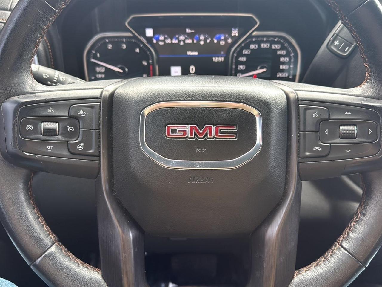 GMC Sierra 1500 4WD Crew Cab 147" AT4 2021