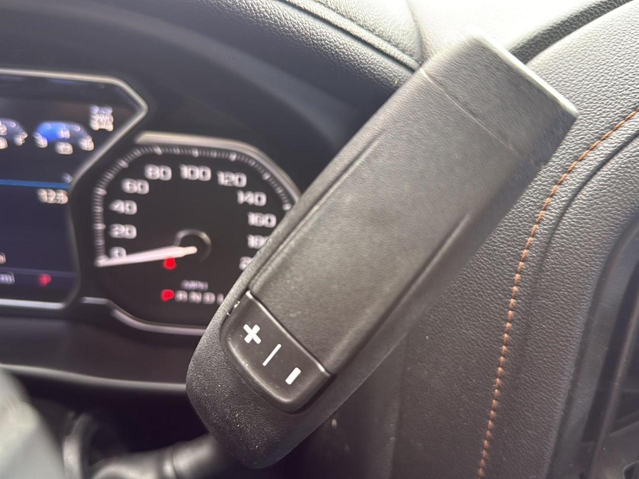 GMC Sierra 1500 4WD Crew Cab 147" AT4 2021