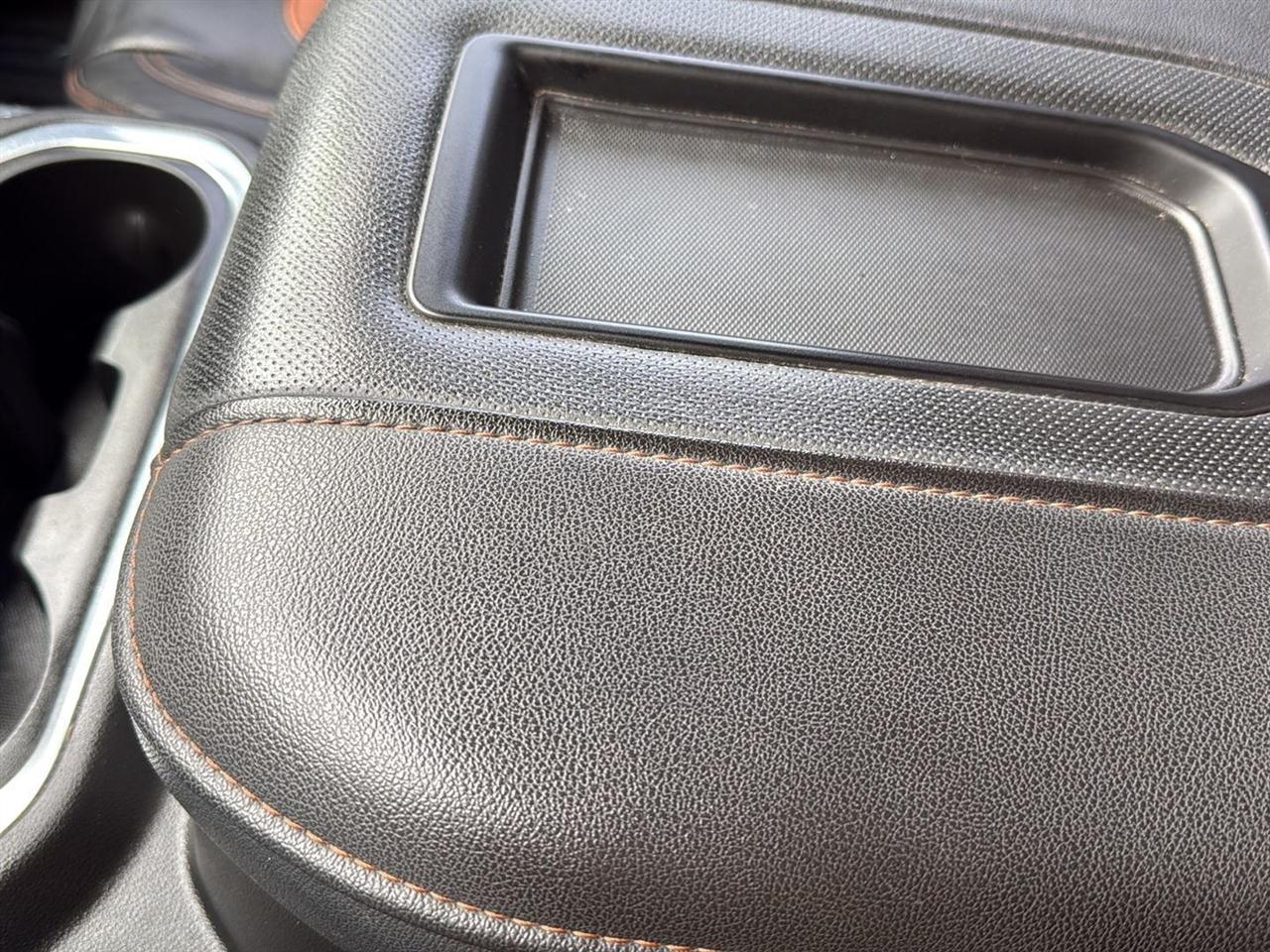 GMC Sierra 1500 4WD Crew Cab 147" AT4 2021