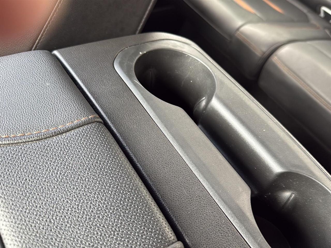 GMC Sierra 1500 4WD Crew Cab 147" AT4 2021