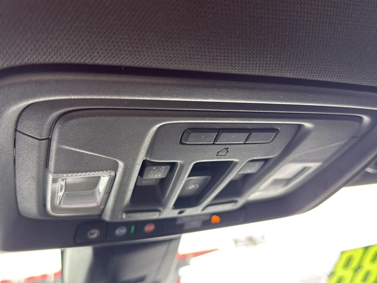 GMC Sierra 1500 4WD Crew Cab 147" AT4 2021