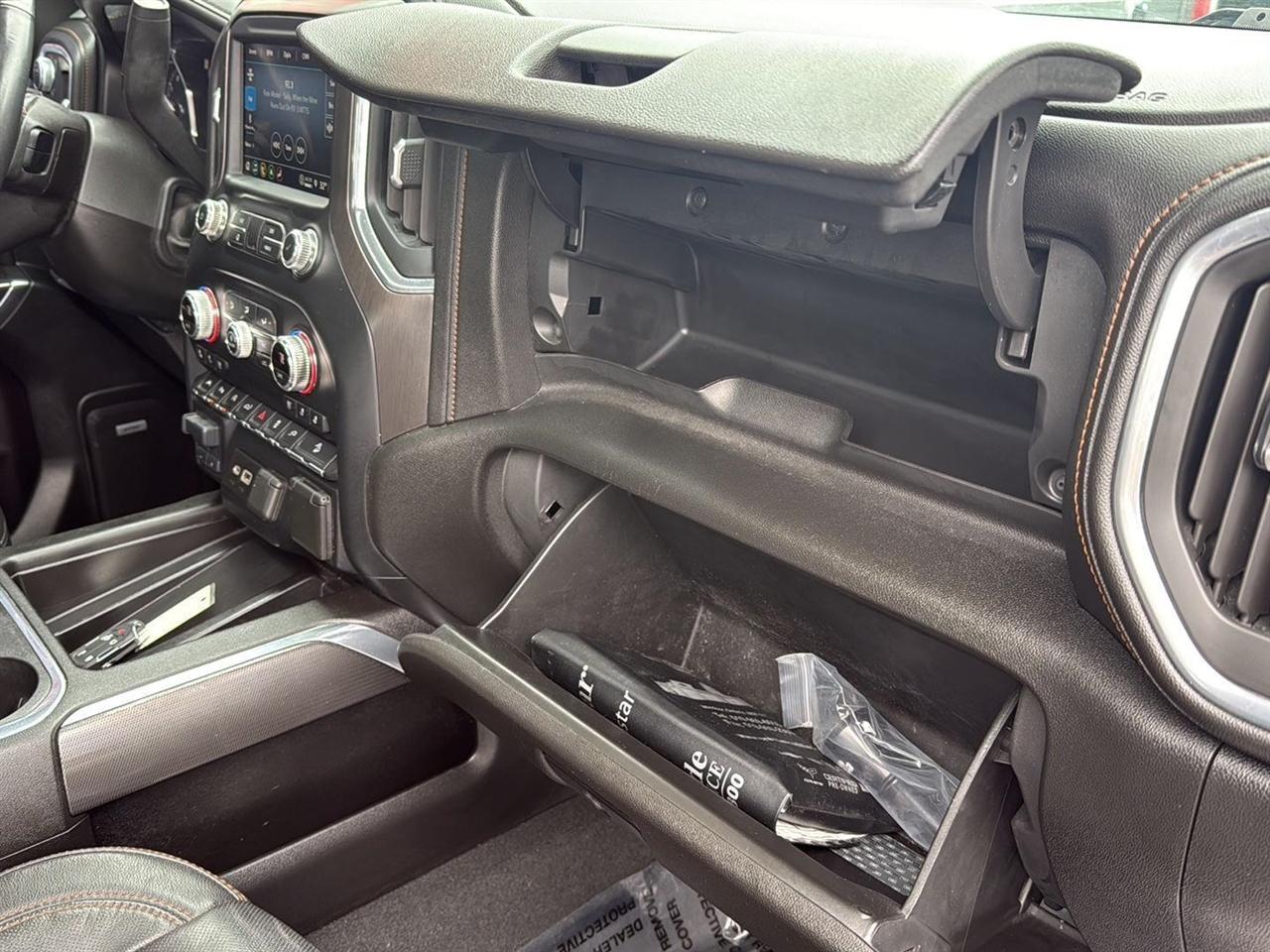 GMC Sierra 1500 4WD Crew Cab 147" AT4 2021