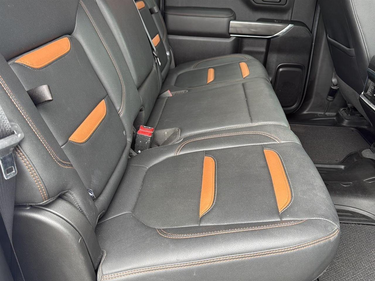 GMC Sierra 1500 4WD Crew Cab 147" AT4 2021