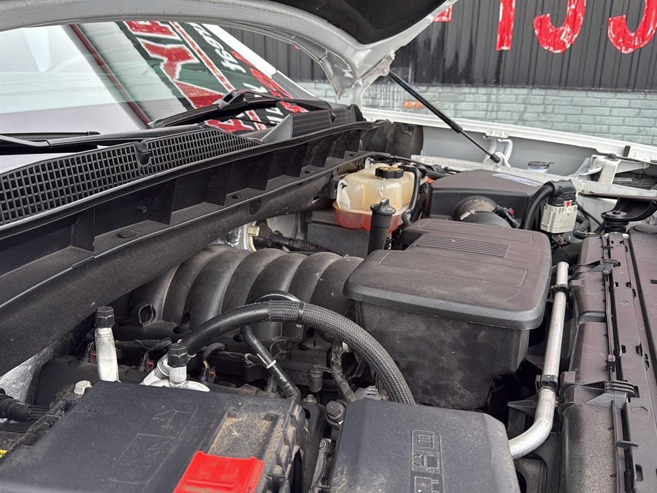 GMC Sierra 1500 4WD Crew Cab 147" AT4 2021