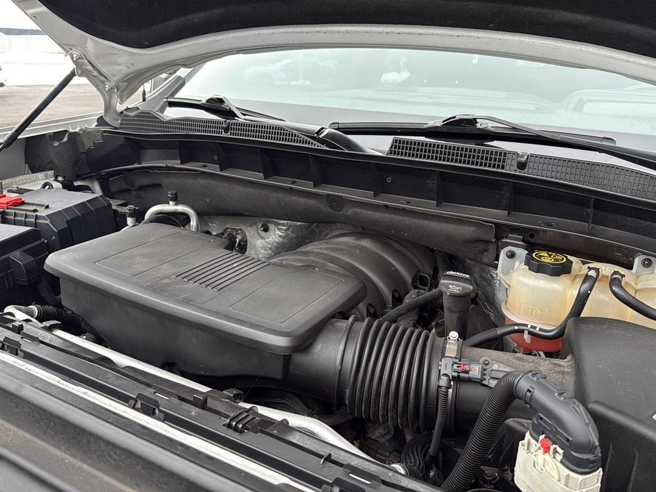 GMC Sierra 1500 4WD Crew Cab 147" AT4 2021