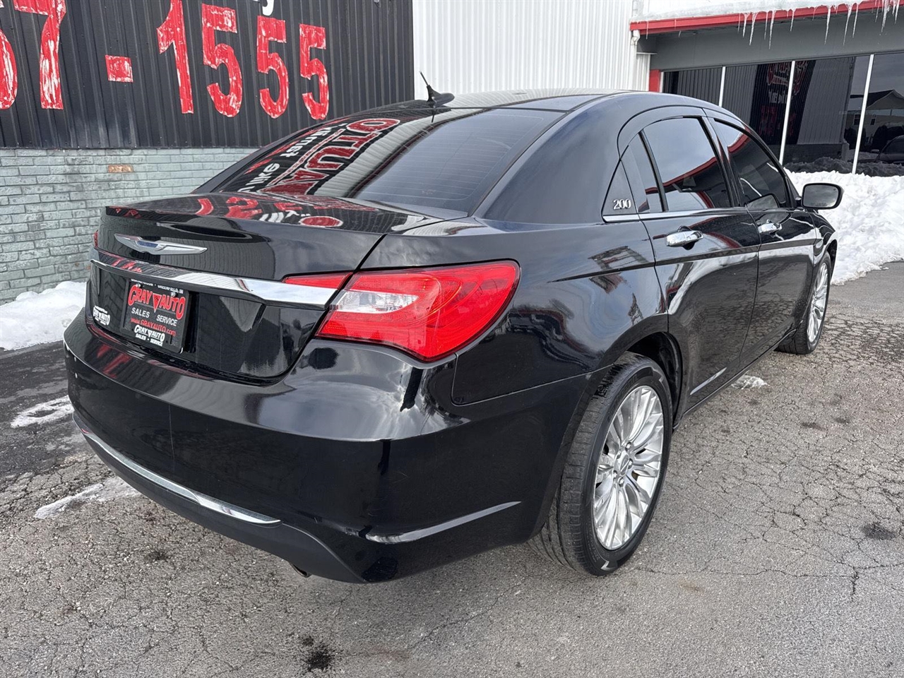 Chrysler 200 4dr Sdn Limited 2013