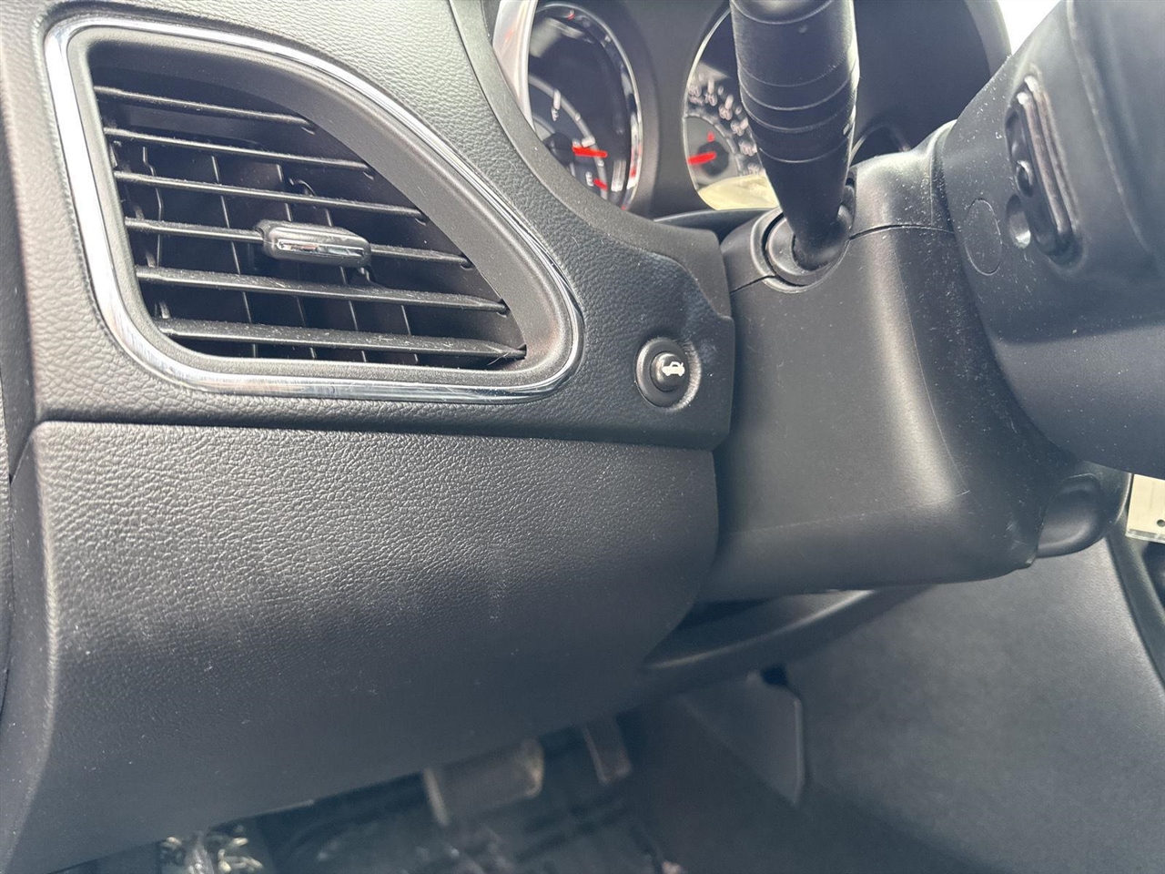 Chrysler 200 4dr Sdn Limited 2013