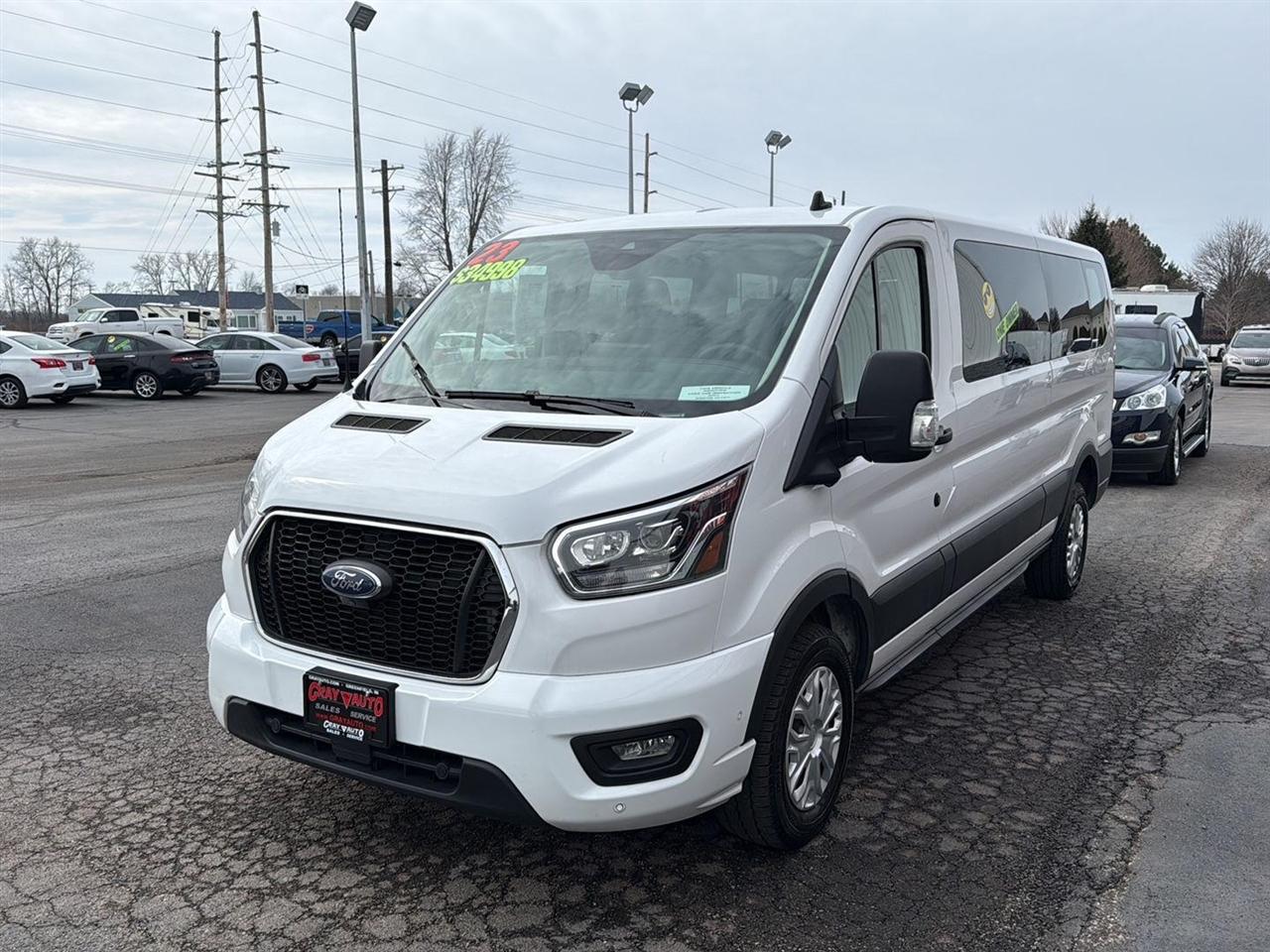 Ford Transit Passenger Wagon T-350 148" Low Roof XLT RWD 2023