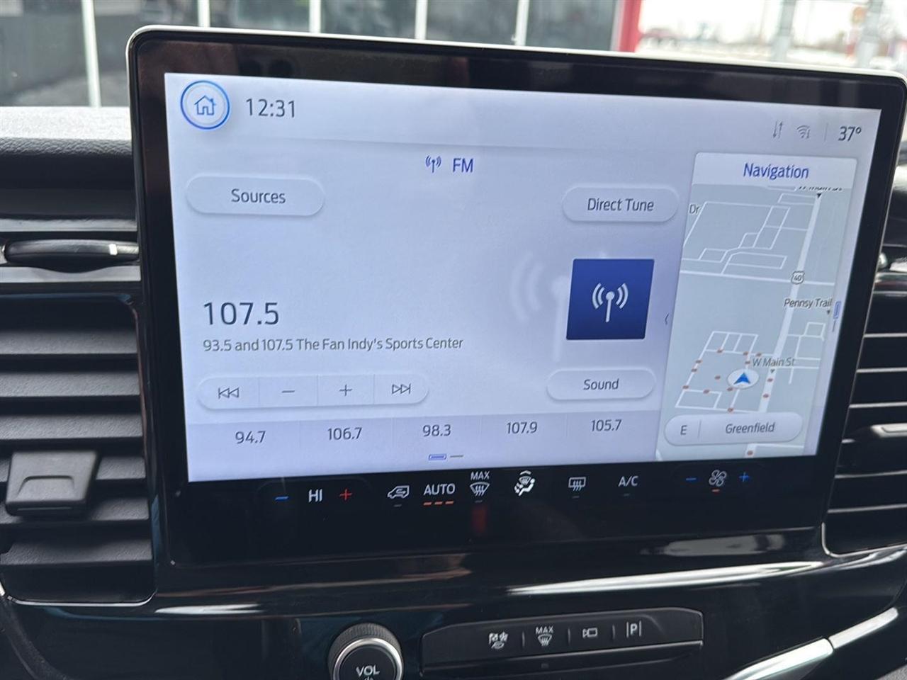 Ford Transit Passenger Wagon T-350 148" Low Roof XLT RWD 2023