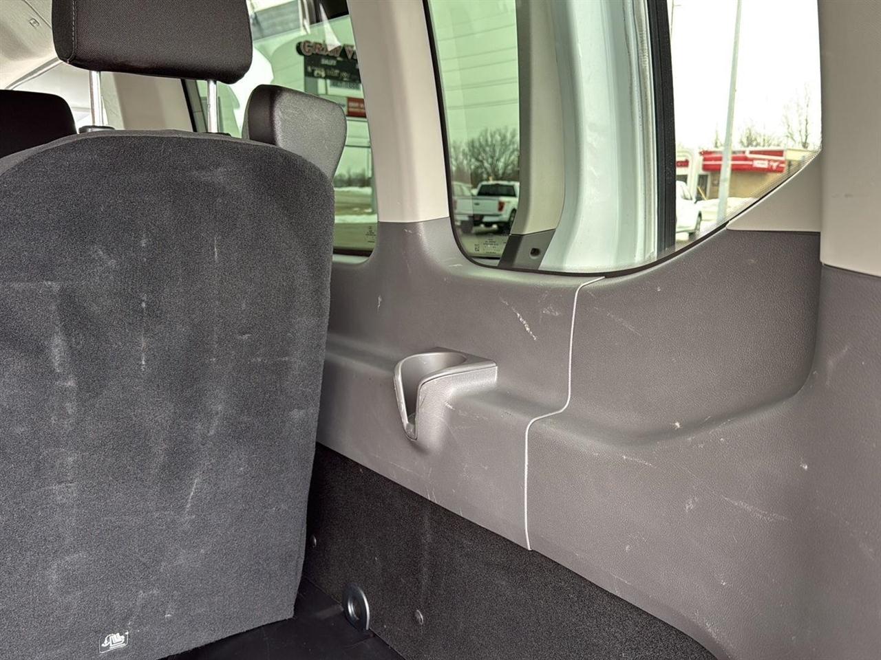 Ford Transit Passenger Wagon T-350 148" Low Roof XLT RWD 2023