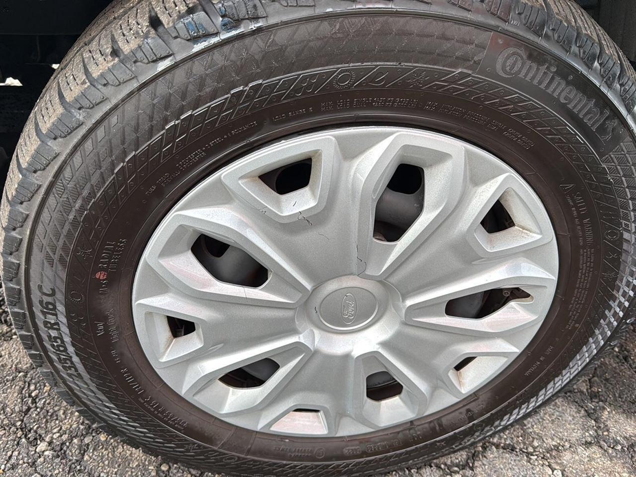 Ford Transit Passenger Wagon T-350 148" Low Roof XLT RWD 2023