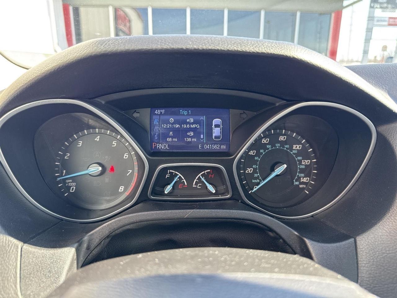 Ford Focus 4dr Sdn SE 2014