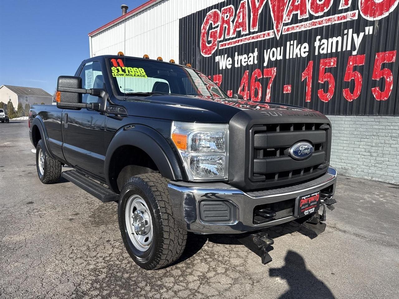 Ford Super Duty F-250 SRW 4WD Reg Cab 137" XLT 2011
