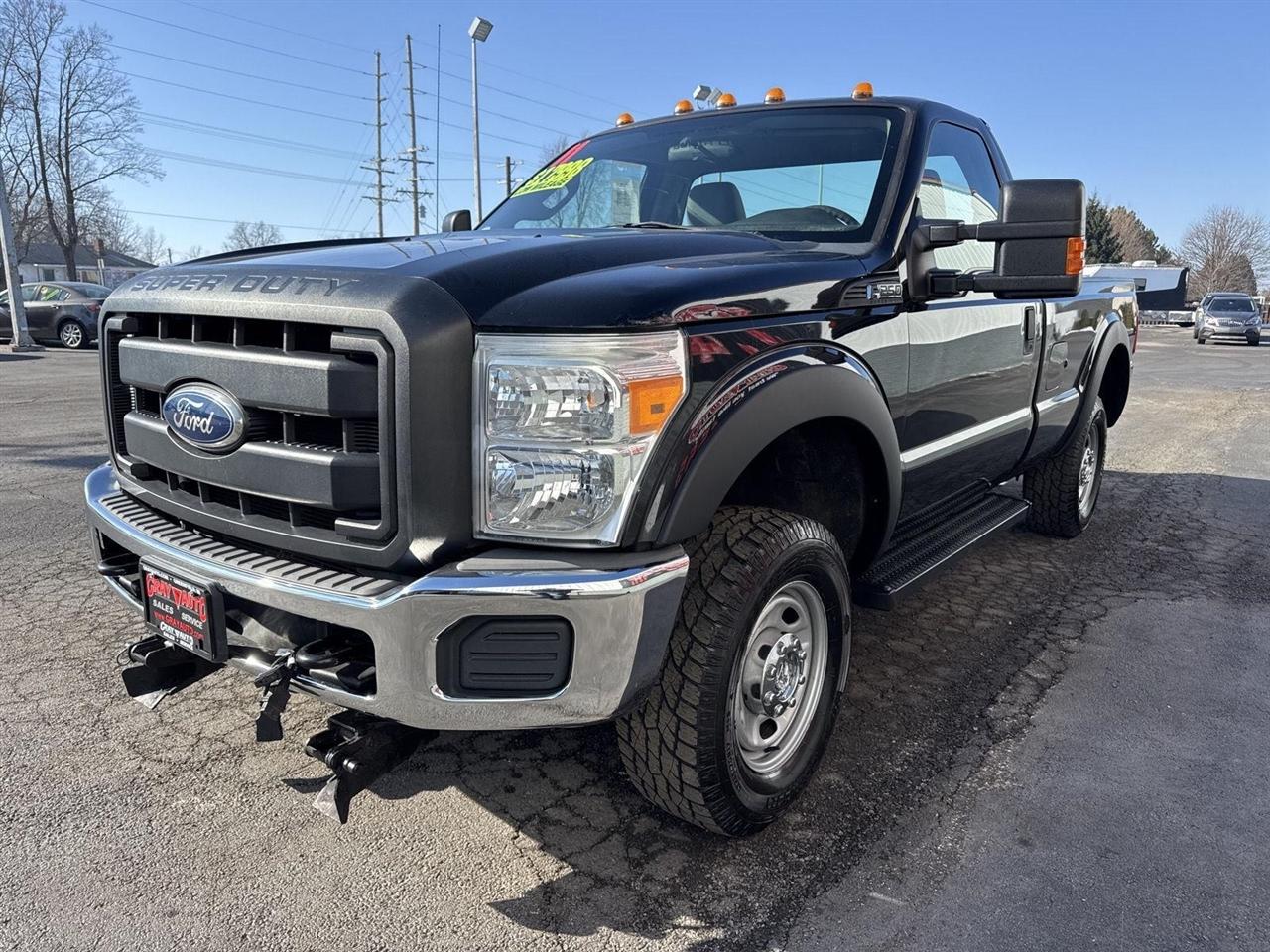 Ford Super Duty F-250 SRW 4WD Reg Cab 137" XLT 2011