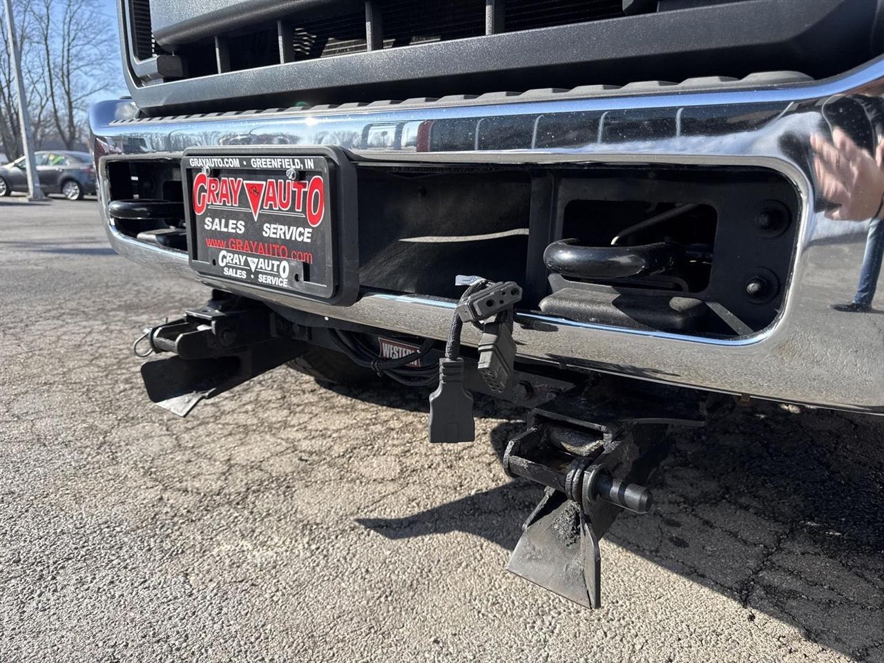 Ford Super Duty F-250 SRW 4WD Reg Cab 137" XLT 2011