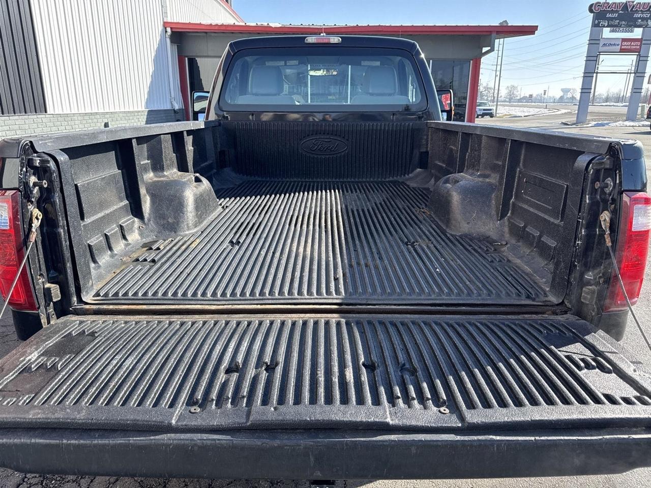 Ford Super Duty F-250 SRW 4WD Reg Cab 137" XLT 2011