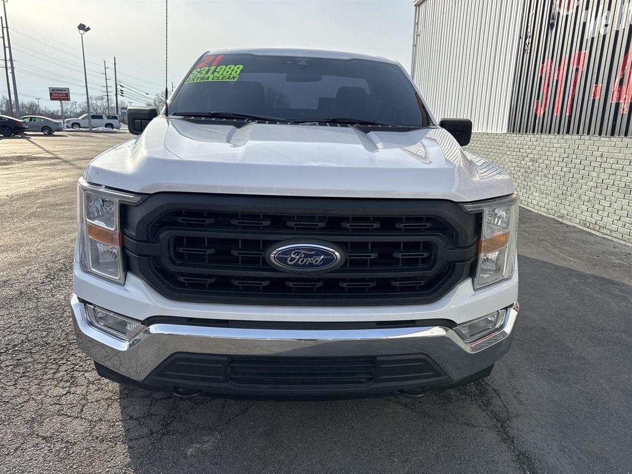 Ford F-150 XLT 4WD Reg Cab 8' Box 2021