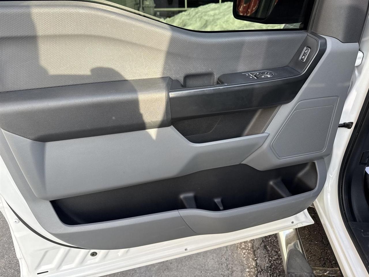 Ford F-150 XLT 4WD Reg Cab 8' Box 2021