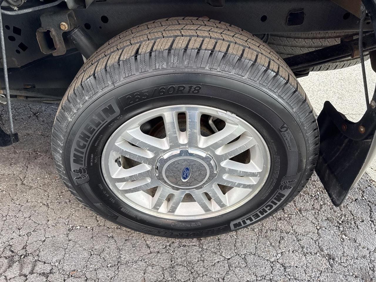 Ford F-150 2WD SuperCab 145" Lariat 2012