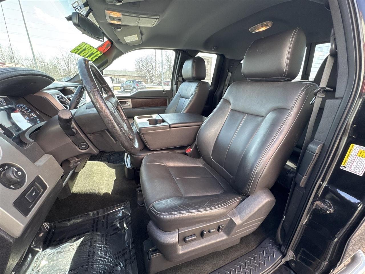 Ford F-150 2WD SuperCab 145" Lariat 2012