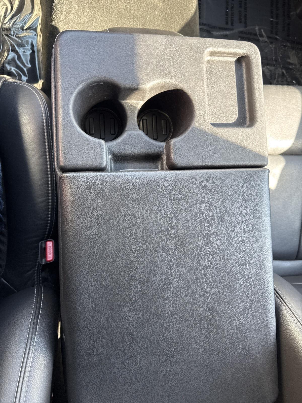 Ford F-150 2WD SuperCab 145" Lariat 2012