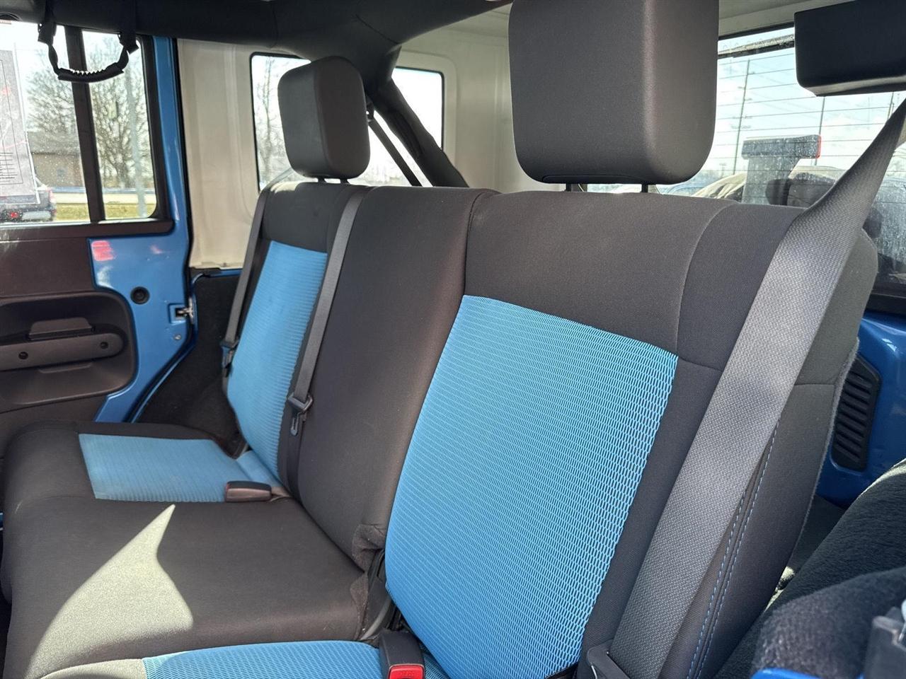 Jeep Wrangler Unlimited 4WD 4dr Islander *Ltd Avail* 2010