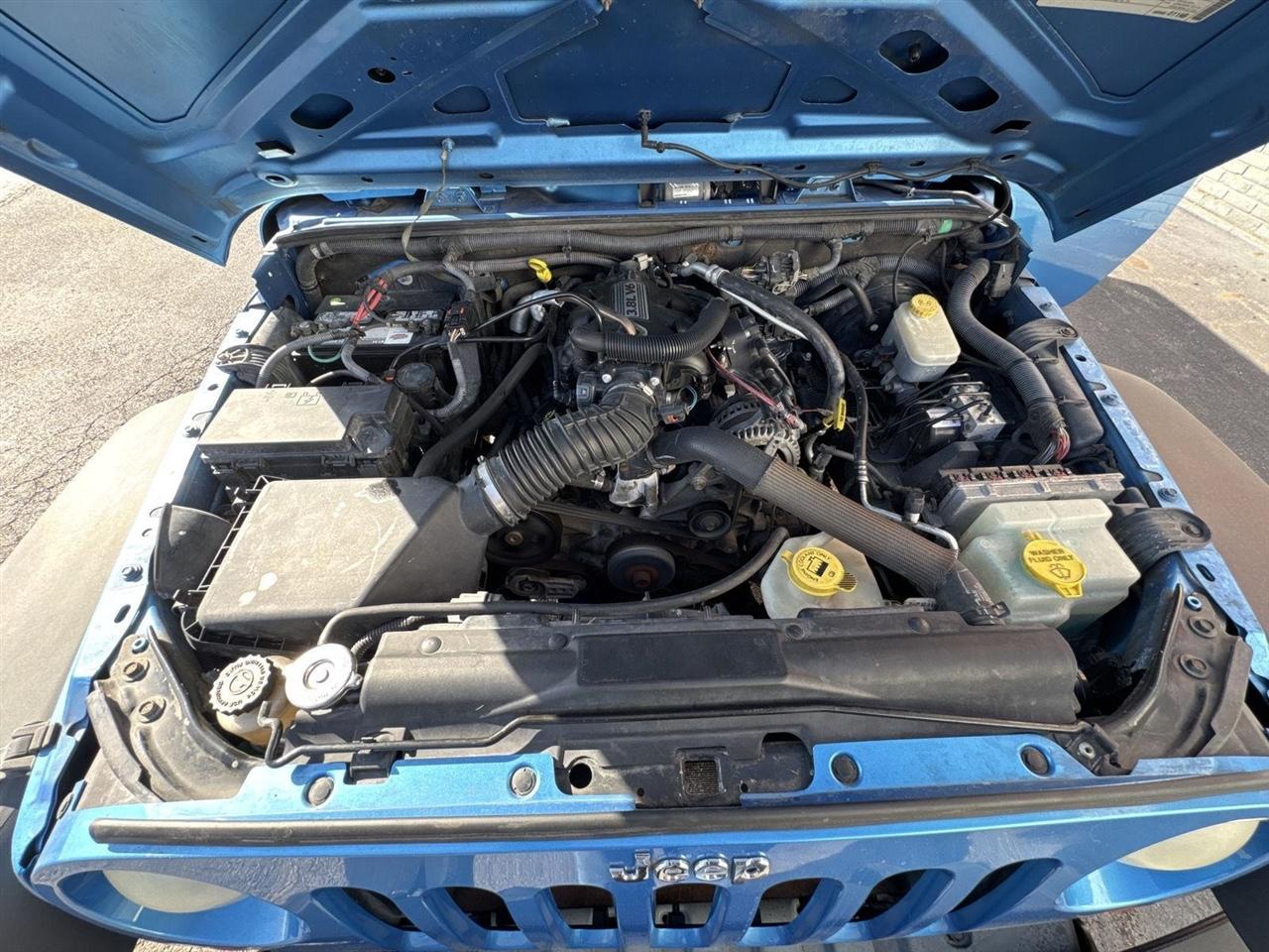 Jeep Wrangler Unlimited 4WD 4dr Islander *Ltd Avail* 2010