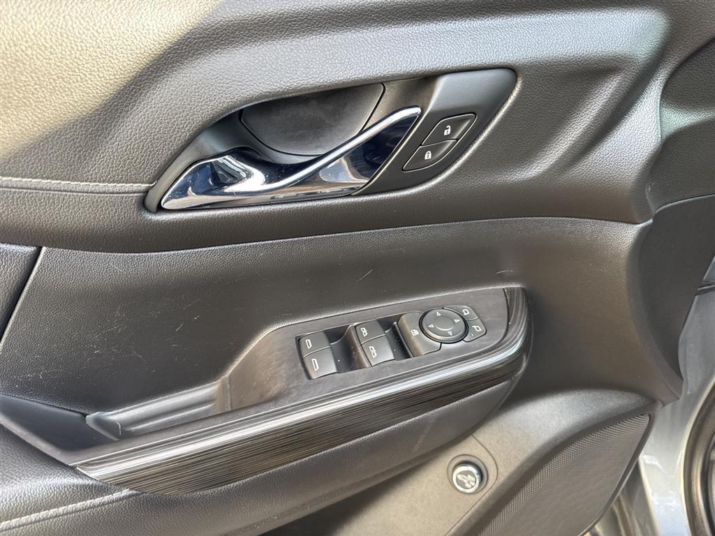 GMC Acadia FWD 4dr SLT 2020