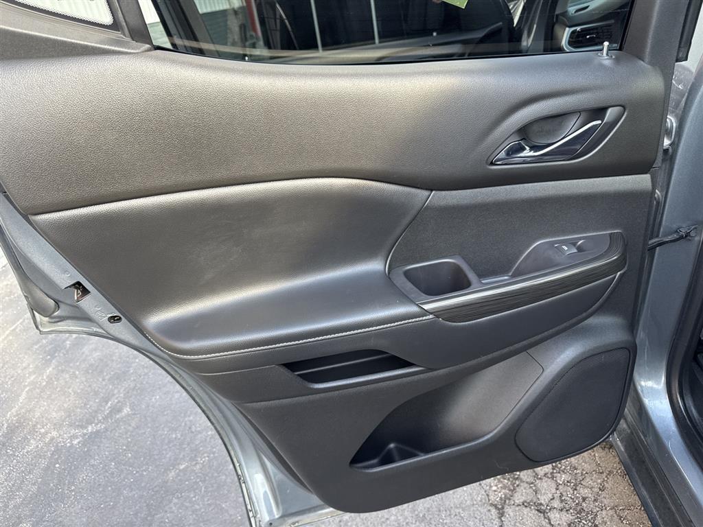 GMC Acadia FWD 4dr SLT 2020